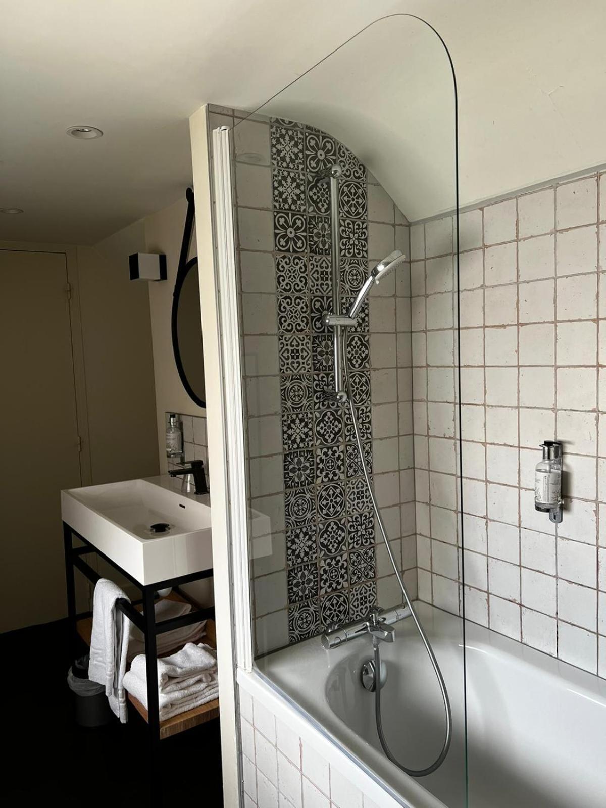 Hotel Saint-Julien Angers Szoba fotó